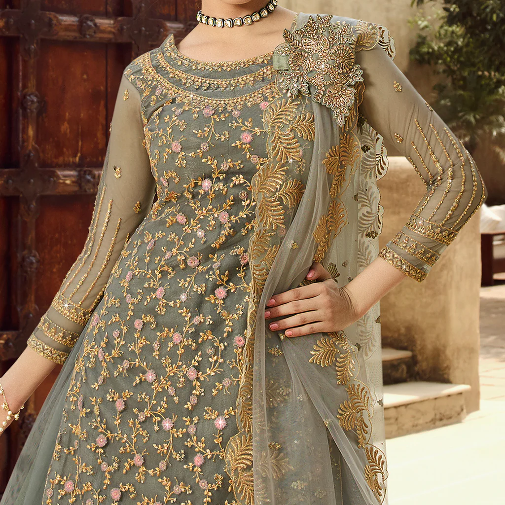 graydesignerembroiderednetweddingkurtistylelehenga 3 saira sboutique 1024x1024